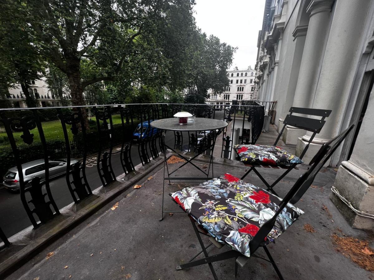 Hyde Park Studio Has Private Balcony With Tranquil Garden View London Exterior foto