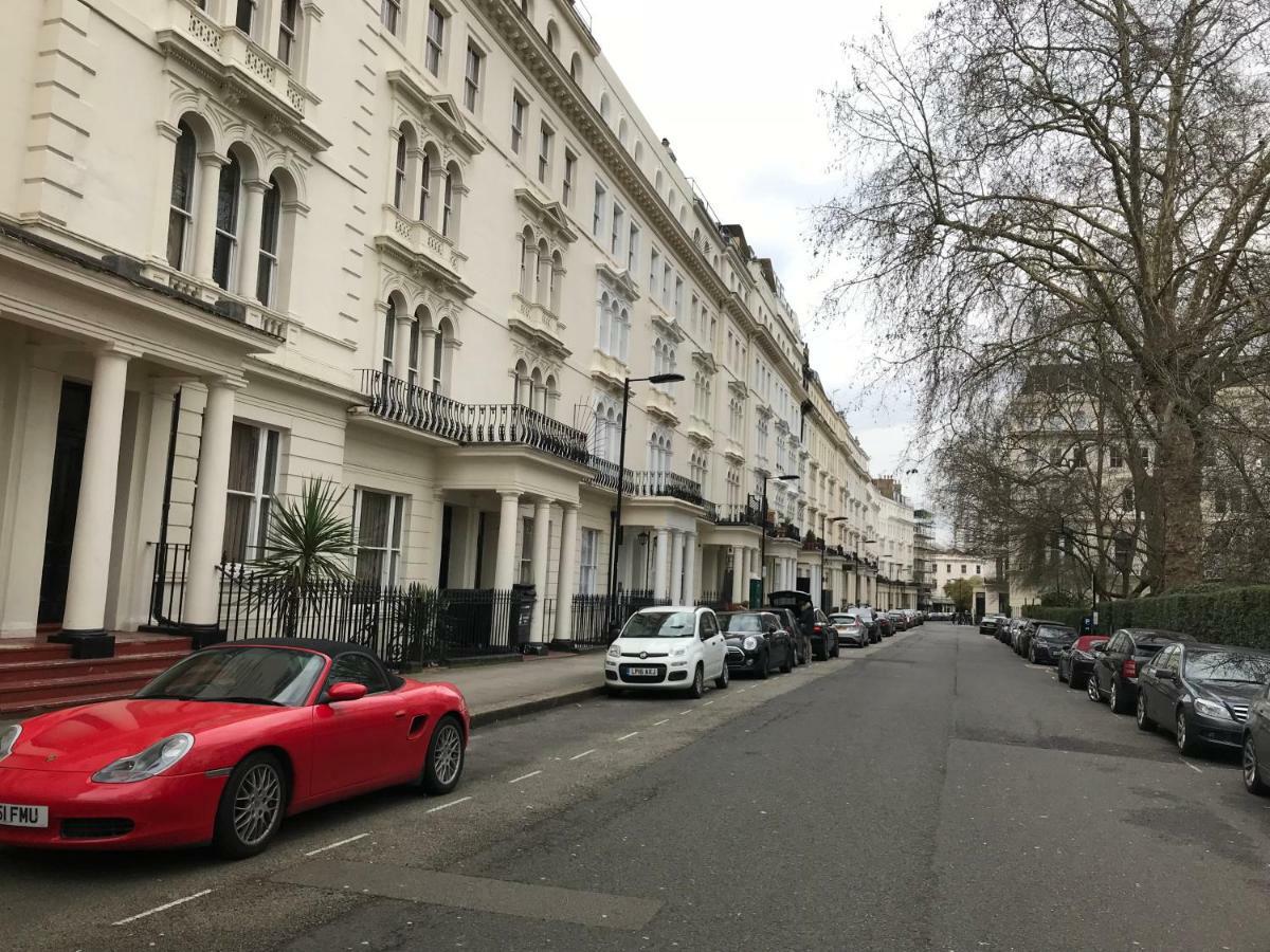 Hyde Park Studio Has Private Balcony With Tranquil Garden View London Exterior foto